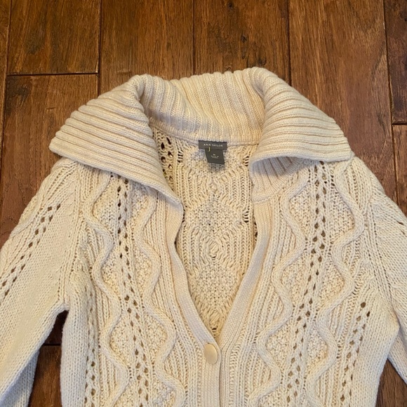 Cream collared Ann Taylor Sweater M - Picture 3 of 4